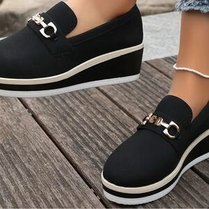 Elegant Black Wedge Loafers